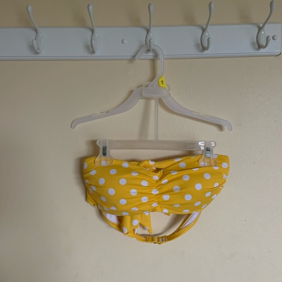 Liz Claiborne Bikini Halter Swimsuit Top - Picture 4 of 7